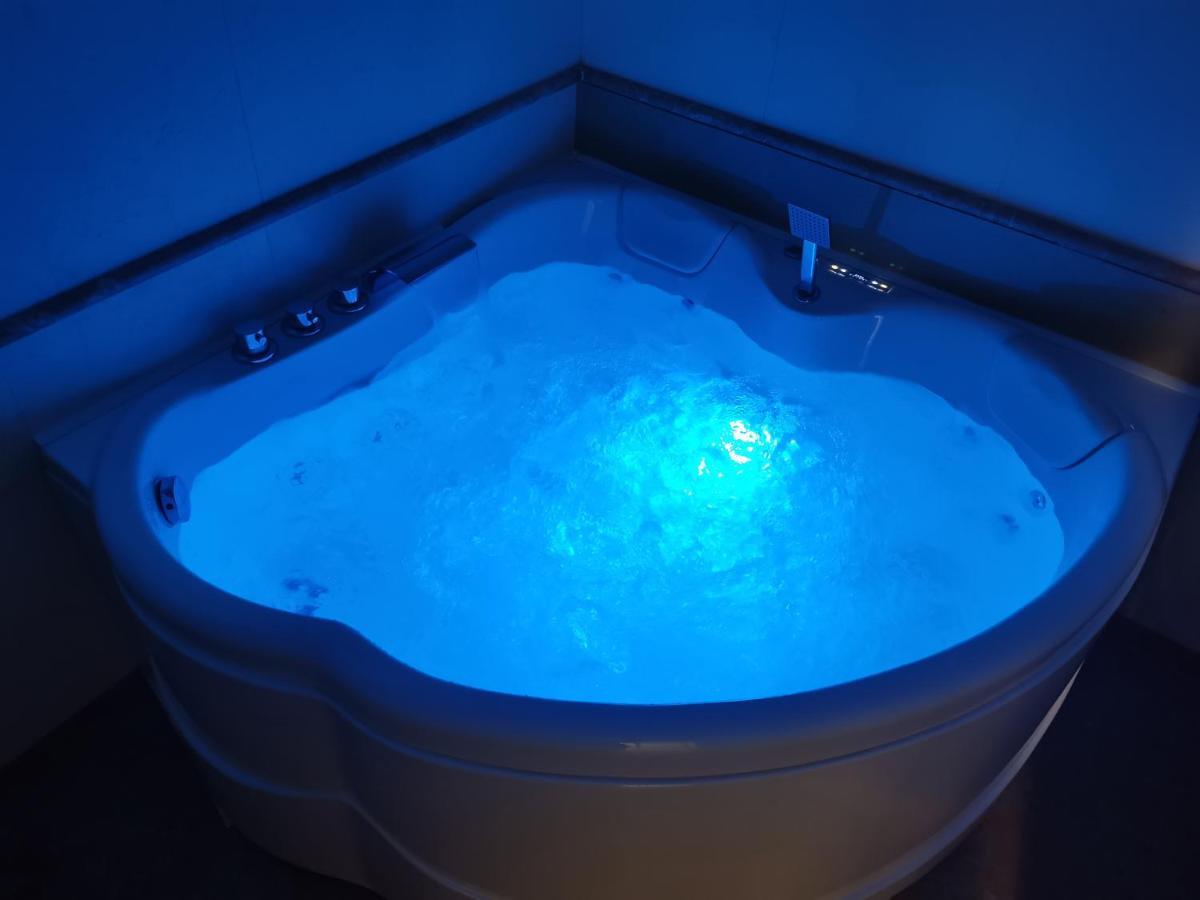 Dimora Dei Salentini Bed & Breakfast Lecce Bagian luar foto