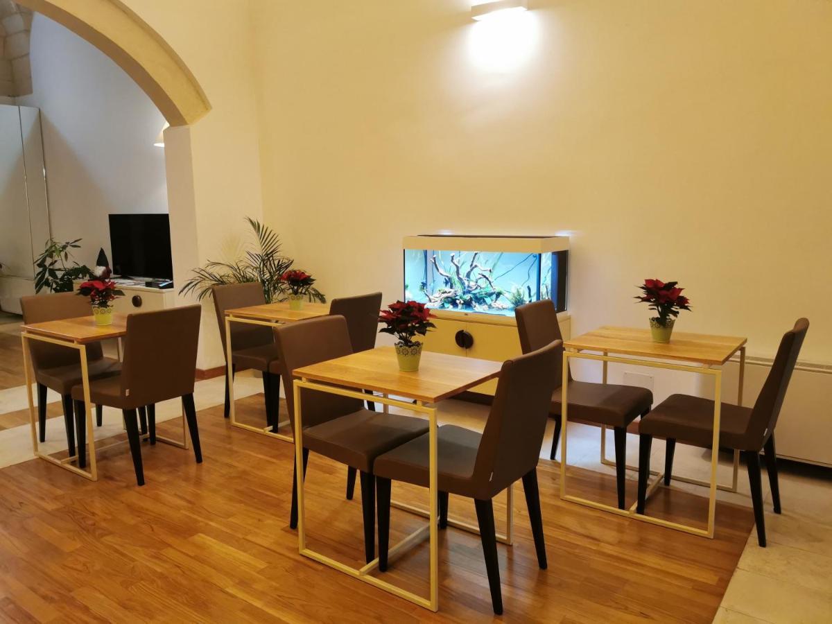 Dimora Dei Salentini Bed & Breakfast Lecce Bagian luar foto