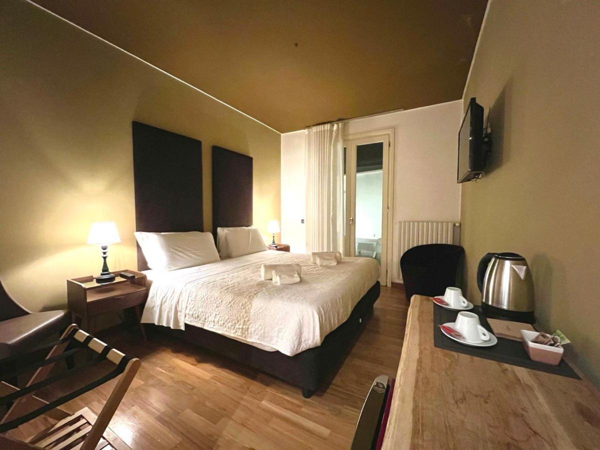 Dimora Dei Salentini Bed & Breakfast Lecce Ruang foto
